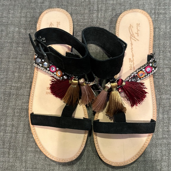 Sandals - Picture 3 of 7